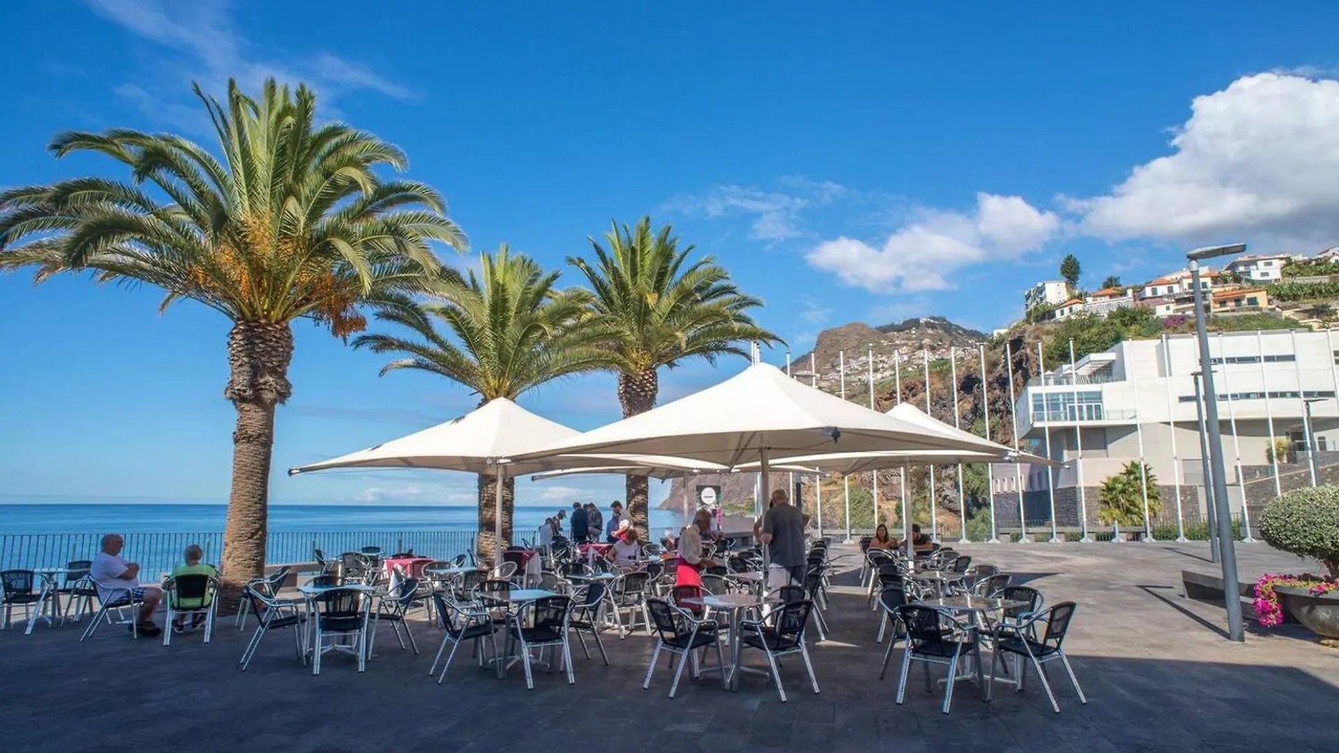 Accessible Apartment - Camara De Lobos - 105 M² - Parking Included Funchal  Portugal