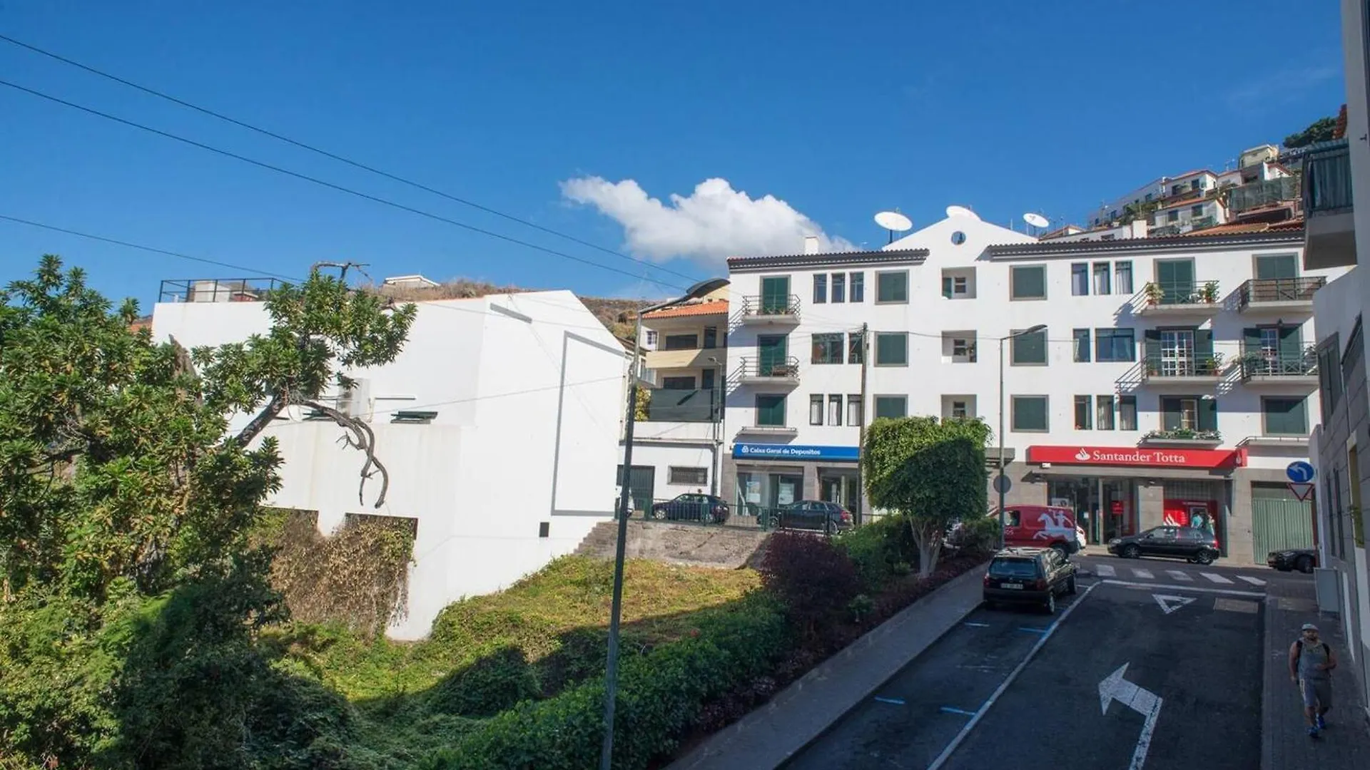 Accessible Apartment - Camara De Lobos - 105 M² - Parking Included Funchal  Funchal (Madeira)