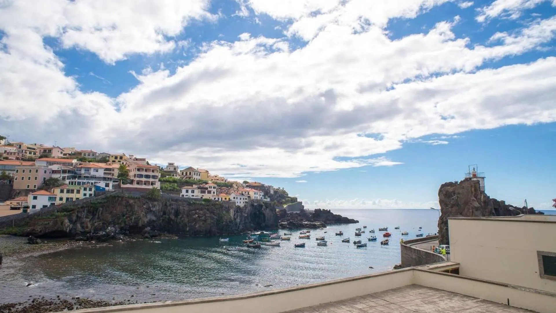 Accessible Apartment - Camara De Lobos - 105 M² - Parking Included 丰沙尔 0*,  葡萄牙