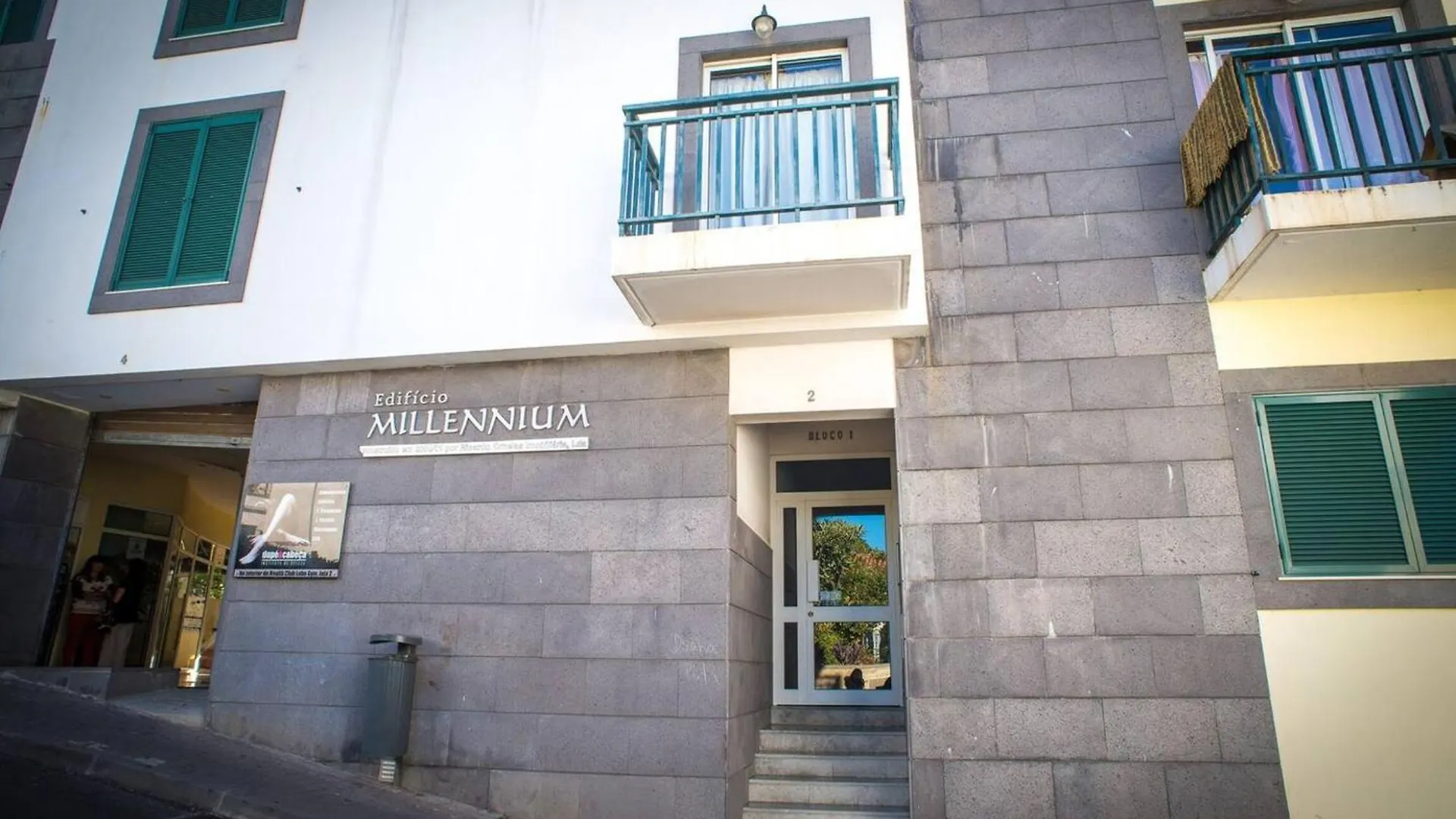 Accessible Apartment - Camara De Lobos - 105 M² - Parking Included 丰沙尔