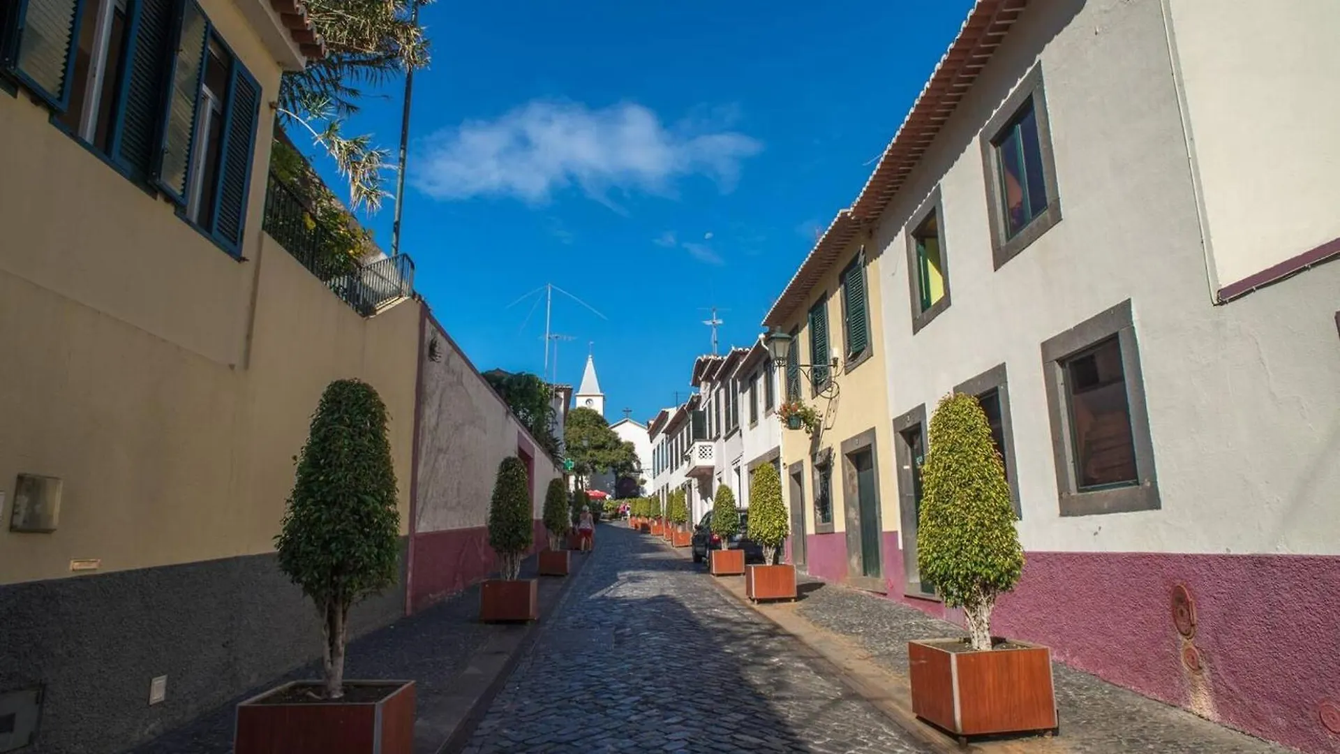 Accessible Apartment - Camara De Lobos - 105 M² - Parking Included 丰沙尔