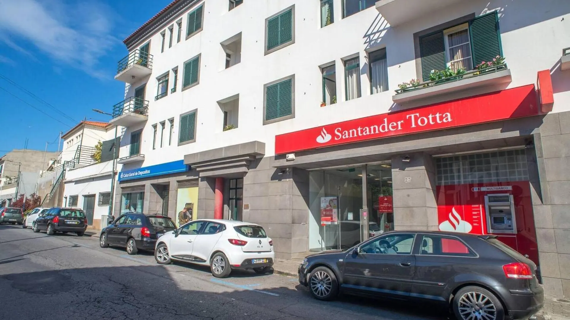 Accessible Apartment - Camara De Lobos - 105 M² - Parking Included 丰沙尔
