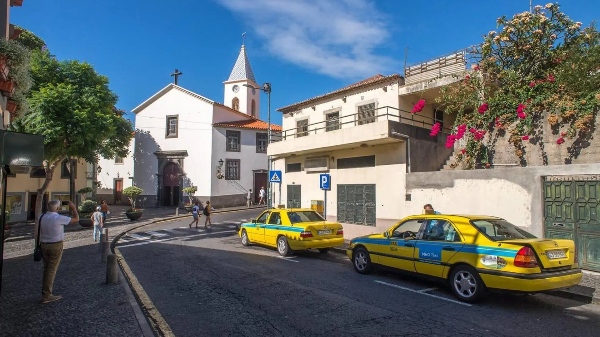 Accessible Apartment - Camara De Lobos - 105 M² - Parking Included 丰沙尔
